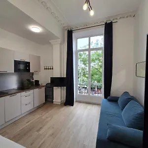 https://apartment-poisson-3.fr-paris.fr