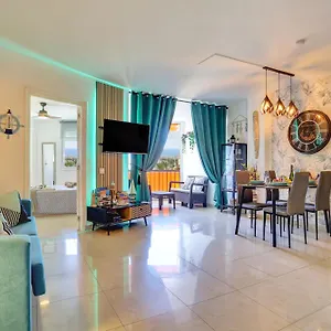 Luxory Dreamy Sunset, Seafront, Direct Access To The Promenade,wifi,pool,free Parking Appartamento Los Cristianos (Tenerife)